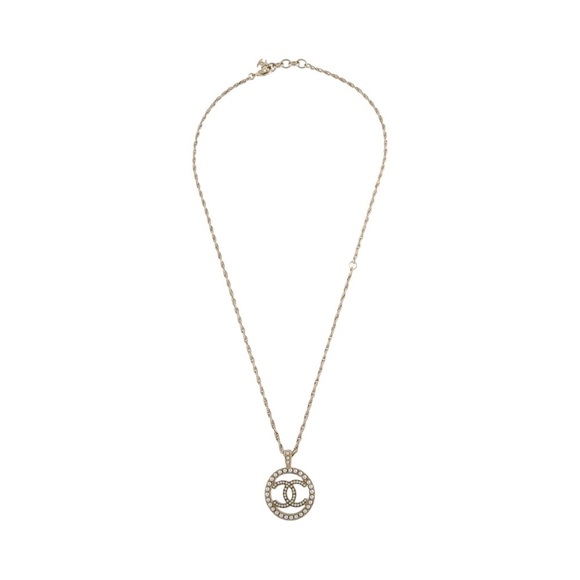 ❌SOLD❌Chanel
2023 Faux Pearl CC Pendant Necklace - Picture 3 of 13